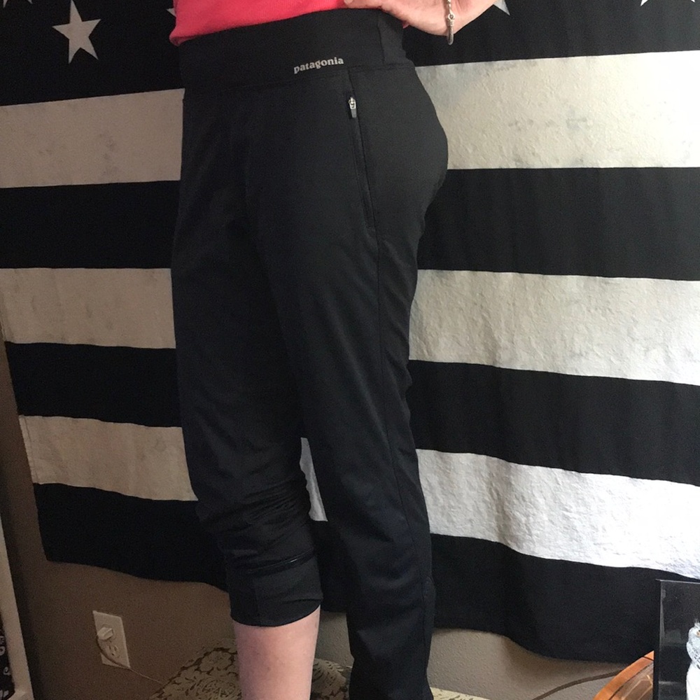 Patagonia water resistant “worn wear” black skinny